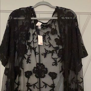NWT KIMONO BLACK